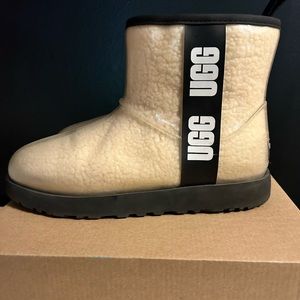 Ugg classic clear mini boots